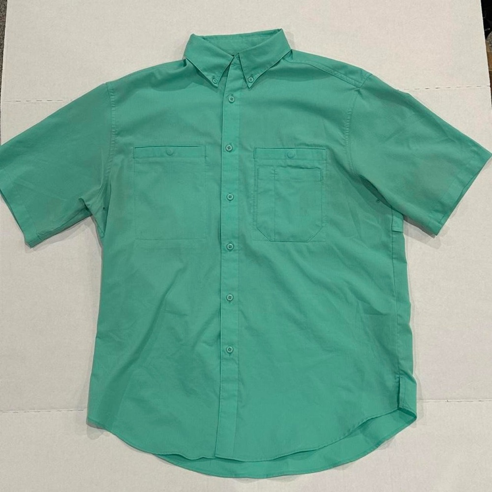 Men's Roundtree & Yorke Performance Vented Back Polyester Button-Front UPF Shirt